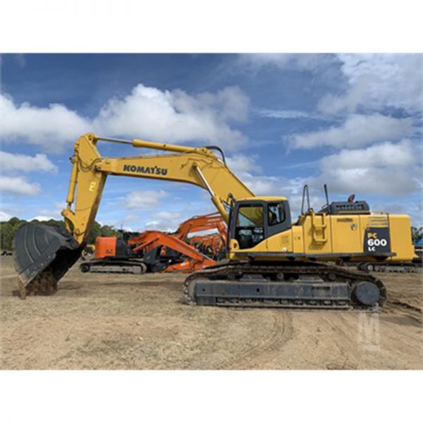 KOMATSU P600